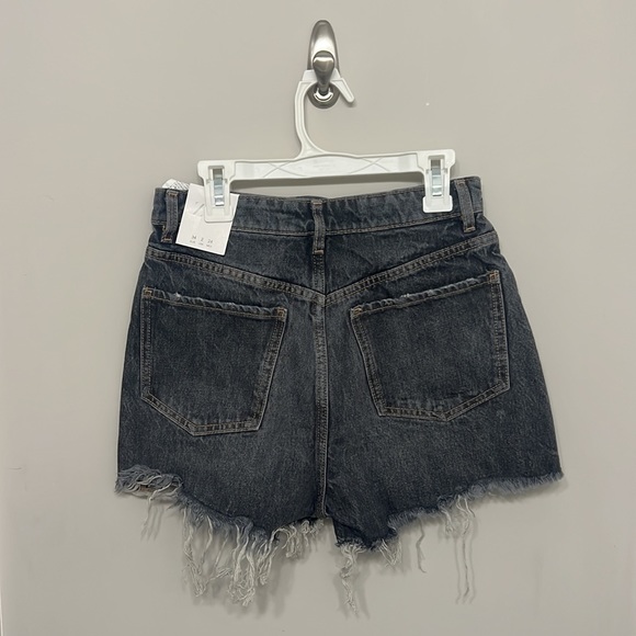 zara grey denim shorts: size eur 34/ US 2 - Picture 2 of 3